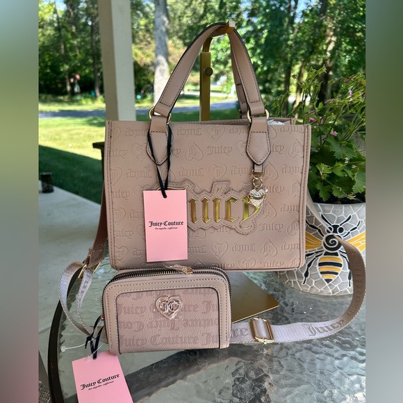 NWT- Juicy Couture Beige Tote and Wallet Set - Picture 1 of 9